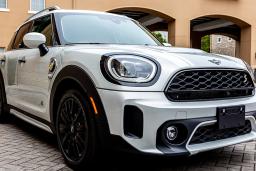 2021 Mini Cooper Countryman front right side in white